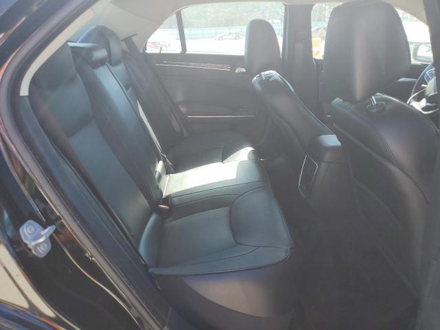 Photo 10 from auction – 2018 CHRYSLER 300 LIMITE with VIN 2C3CCAEG8JH201632