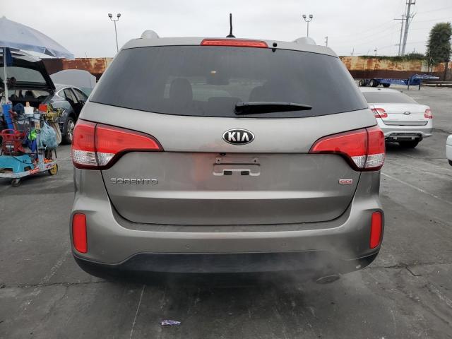 Photo 6 from auction – 2015 KIA SORENTO LX with VIN 5XYKT4A67FG598102