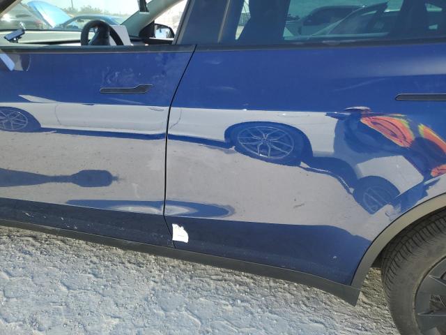 Photo 13 from auction – 2022 TESLA MODEL Y with VIN 7SAYGDEE4NF381860