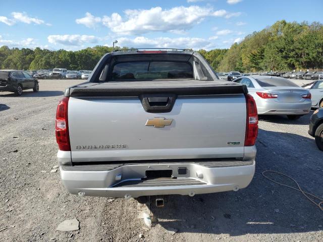 Photo 6 from auction – 2011 CHEVROLET AVALANCHE with VIN 3GNTKFE36BG133476