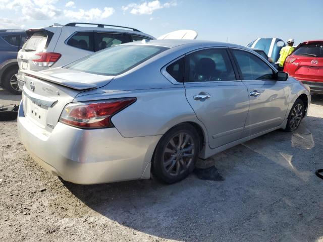 Photo 3 from auction – 2015 NISSAN ALTIMA 2.5 with VIN 1N4AL3AP5FC490215