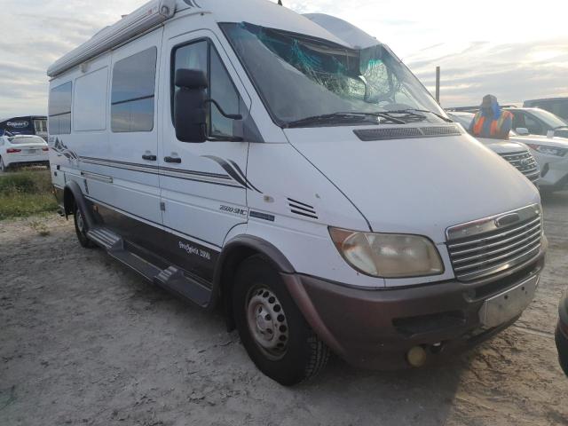 Photo 4 from auction – 2004 SPRINTER 2500 SPRIN with VIN WD2PD744345627663