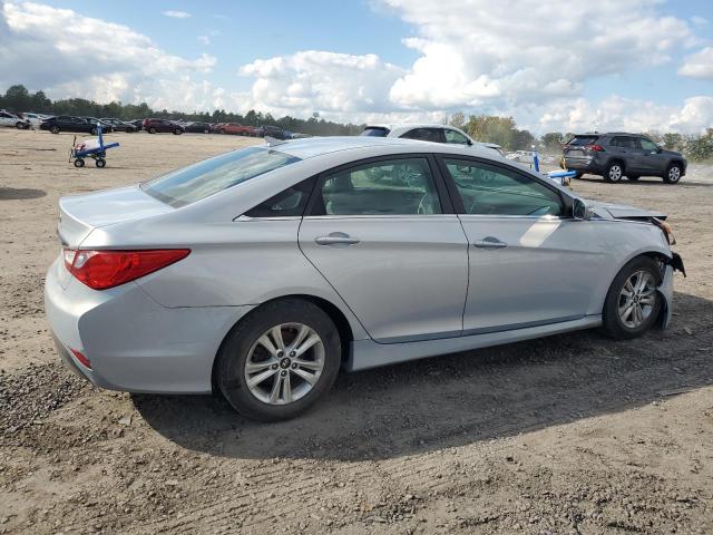 Photo 3 from auction – 2014 HYUNDAI SONATA GLS with VIN 5NPEB4AC0EH925677