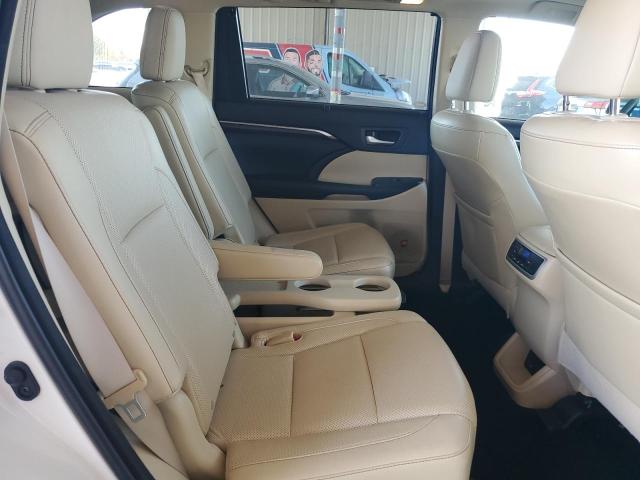 Photo 11 from auction – 2016 TOYOTA HIGHLANDER with VIN 5TDDKRFH6GS253148
