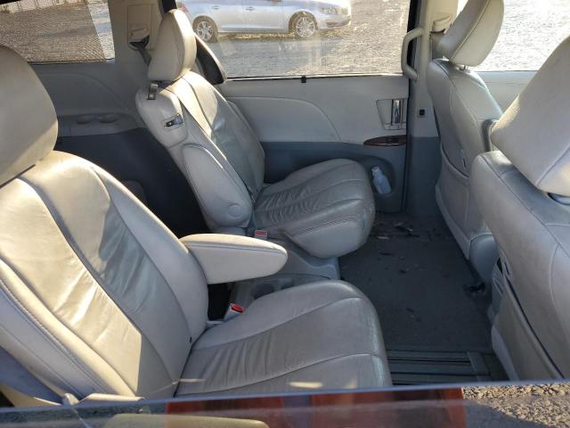 Photo 11 from auction – 2011 TOYOTA SIENNA XLE with VIN 5TDYK3DC9BS136517