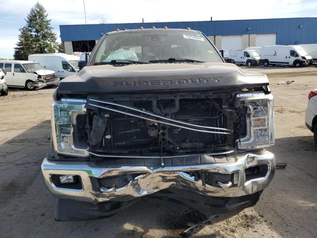 Photo 5 from auction – 2018 FORD F350 SUPER with VIN 1FT8X3BT2JEB70873