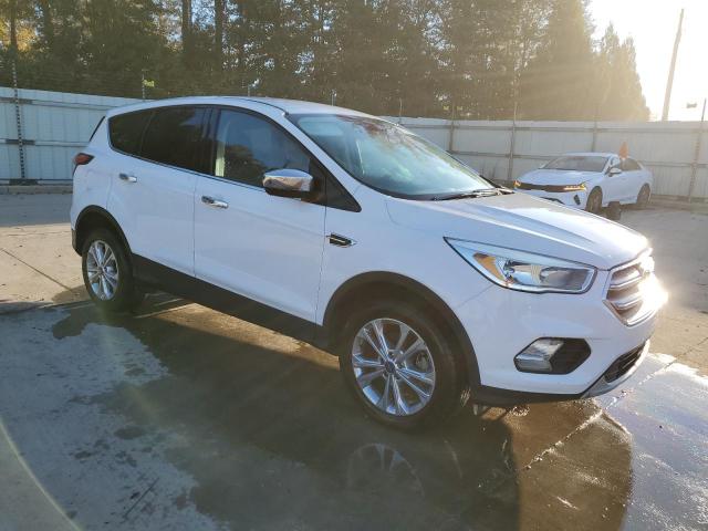 Photo 4 from auction – 2017 FORD ESCAPE SE with VIN 1FMCU0GD6HUB61818