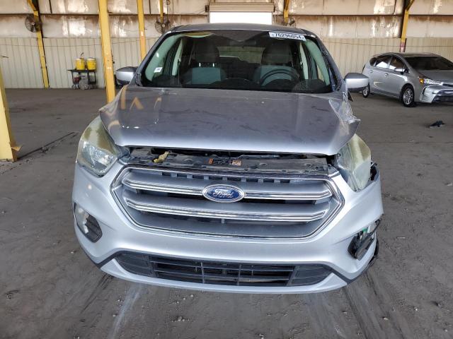 Photo 5 from auction – 2017 FORD ESCAPE SE with VIN 1FMCU0GDXHUA41004