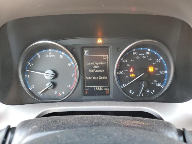 Photo 9 from auction – 2018 TOYOTA RAV4 LE with VIN JTMBFREV1JJ720256