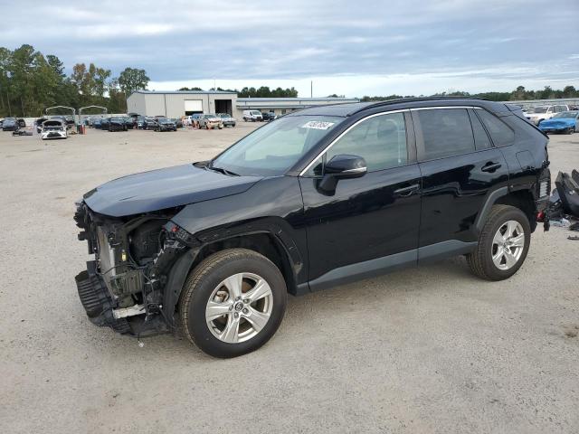 TOYOTA RAV4 XLE 2021 with VIN 2T3W1RFV2MC095033 - Photo from auction