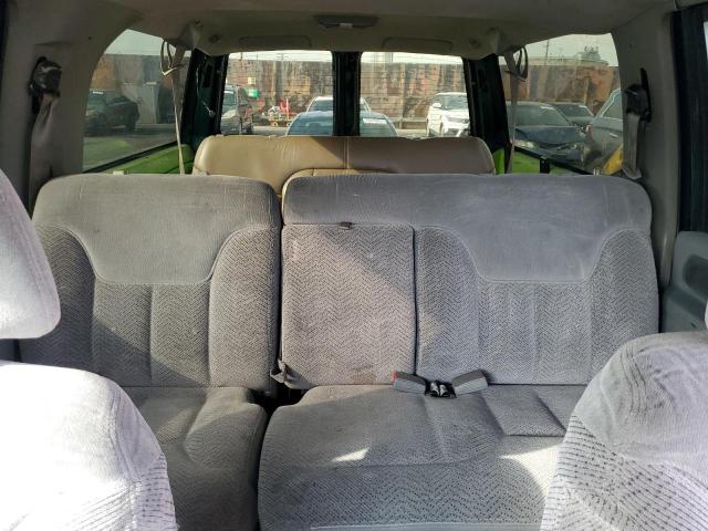 Photo 10 from auction – 1997 CHEVROLET SUBURBAN K with VIN 3GNFK16R4VG163602