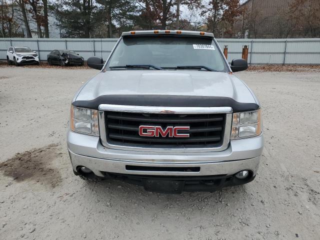 Photo 5 from auction – 2011 GMC SIERRA 150 with VIN 1GTR2VE37BZ243370