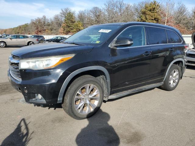 TOYOTA HIGHLANDER 2015 with VIN 5TDJKRFH7FS156512 - Photo from auction