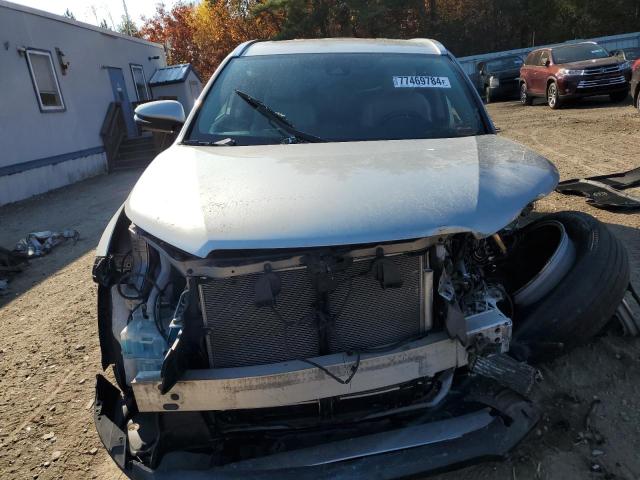 Photo 5 from auction – 2018 TOYOTA HIGHLANDER with VIN 5TDJZRFH5JS817748