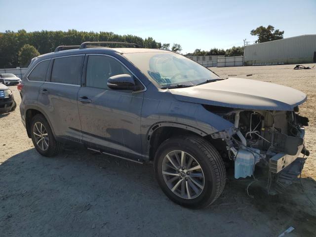 Photo 4 from auction – 2018 TOYOTA HIGHLANDER with VIN 5TDJZRFHXJS814991