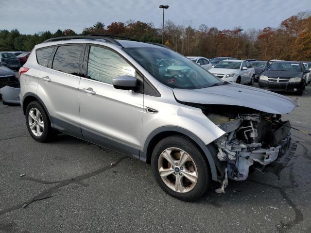 Photo 4 from auction – 2015 FORD ESCAPE SE with VIN 1FMCU0G92FUB97210