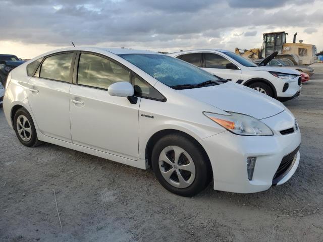 Photo 4 from auction – 2013 TOYOTA PRIUS with VIN JTDKN3DU6D5558355