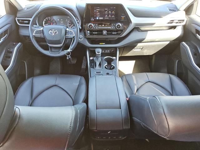 Фото 8 с аукциона – 2023 TOYOTA HIGHLANDER с VIN 5TDKDRBH5PS516043
