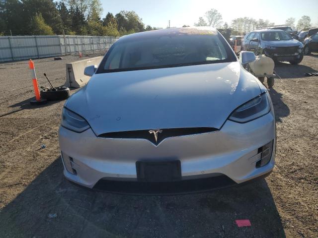 Photo 5 from auction – 2018 TESLA MODEL X with VIN 5YJXCDE27JF101918