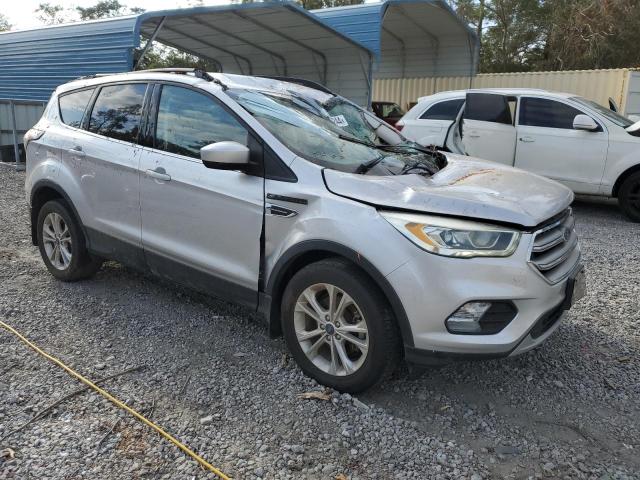 Фото 4 с аукциона – 2017 FORD ESCAPE SE с VIN 1FMCU0GD0HUB25977