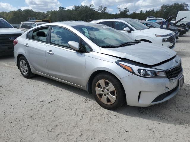 Photo 4 from auction – 2017 KIA FORTE LX with VIN 3KPFK4A70HE070026