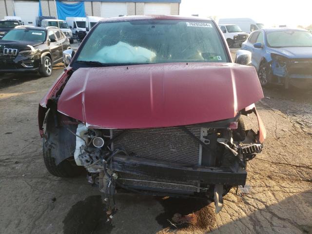 Photo 5 from auction – 2015 CHRYSLER TOWN & COU with VIN 2C4RC1CG2FR515206