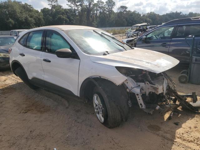 Photo 4 from auction – 2020 FORD ESCAPE S with VIN 1FMCU0F67LUC07572