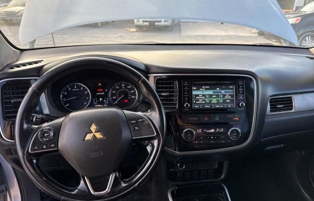 Photo 9 from auction – 2017 MITSUBISHI OUTLANDER with VIN JA4AD2A3XHZ041038