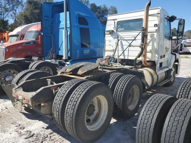 Photo 4 from auction – 2003 VOLVO VN VNL with VIN 4V4NC9JH73N341980