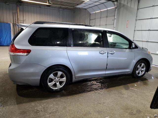 Photo 3 from auction – 2012 TOYOTA SIENNA LE with VIN 5TDKK3DC8CS236860