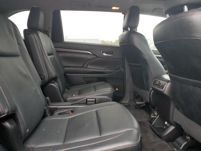 Photo 11 from auction – 2016 TOYOTA HIGHLANDER with VIN 5TDDKRFHXGS280935