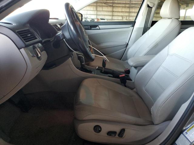 Photo 7 from auction – 2015 VOLKSWAGEN PASSAT S with VIN 1VWAT7A32FC117841