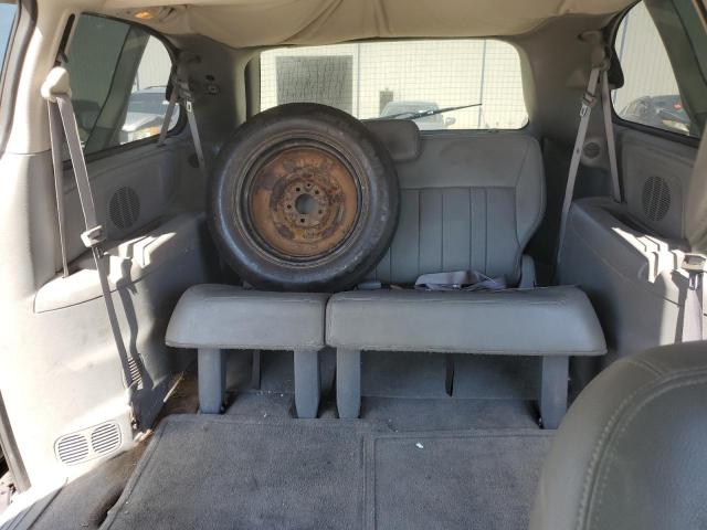 Photo 10 from auction – 2005 CHRYSLER TOWN & COU with VIN 2C4GP54L75R587242