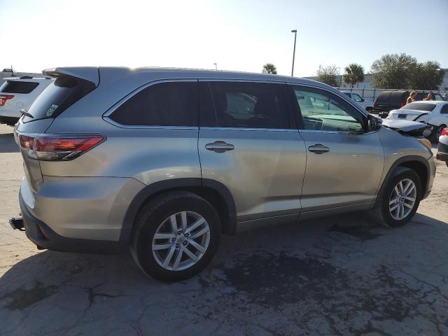 Zdjęcie 3 z aukcji – 2015 TOYOTA HIGHLANDER z VIN 5TDZKRFH6FS067078