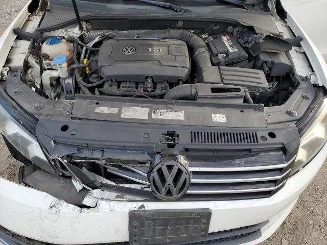 Photo 11 from auction – 2014 VOLKSWAGEN PASSAT S with VIN 1VWAT7A36EC026361