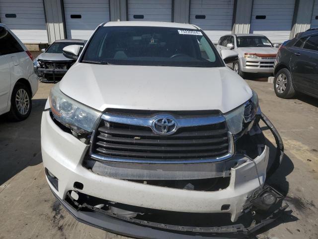Photo 5 from auction – 2015 TOYOTA HIGHLANDER with VIN 5TDBKRFH7FS183343