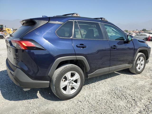 Photo 3 from auction – 2021 TOYOTA RAV4 XLE with VIN 2T3W1RFV7MW156942