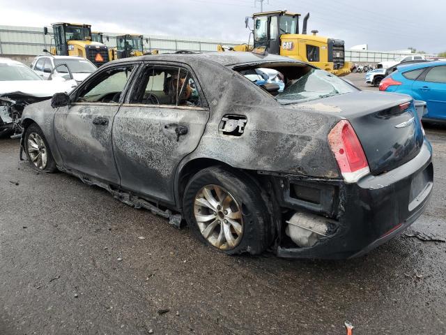 Photo 2 from auction – 2016 CHRYSLER 300 LIMITE with VIN 2C3CCAAG1GH167807
