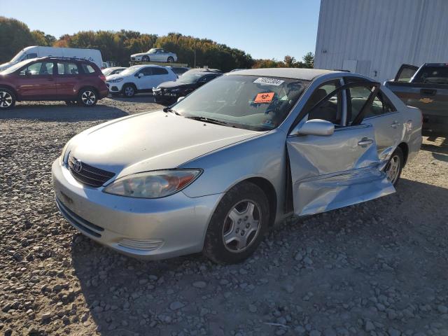 TOYOTA CAMRY LE 2003 with VIN 4T1BF32K03U053376 - Photo from auction