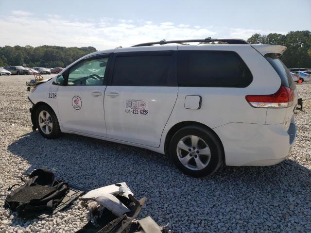 Photo 2 from auction – 2014 TOYOTA SIENNA LE with VIN 5TDKK3DC2ES416452