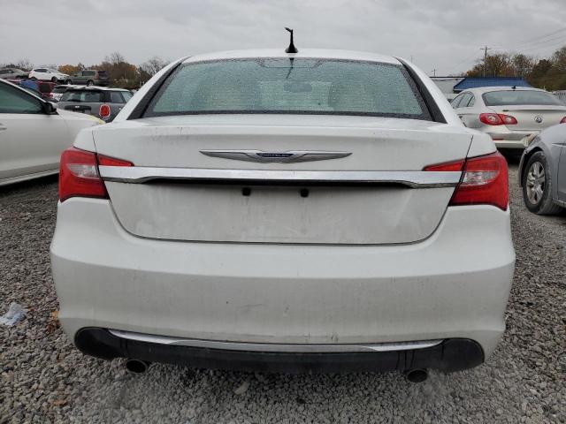 Photo 6 from auction – 2014 CHRYSLER 200 LIMITE with VIN 1C3CCBCG1EN119148
