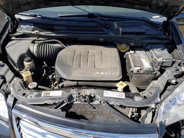 Photo 12 from auction – 2016 CHRYSLER TOWN & COU with VIN 2C4RC1BG8GR297999