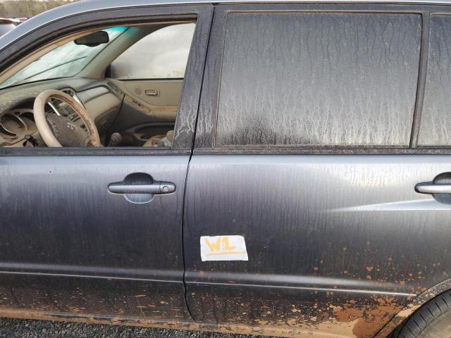 Photo 13 from auction – 2004 TOYOTA HIGHLANDER with VIN JTEEP21A840053017