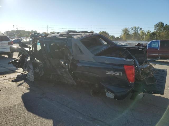 Photo 2 from auction – 2004 CHEVROLET AVALANCHE with VIN 3GNEK12T04G121813