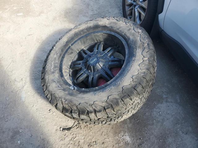 Photo 12 from auction – 2018 CHEVROLET SILVERADO with VIN 3GCUKREC3JG107883