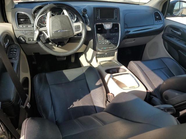 Photo 8 from auction – 2015 CHRYSLER TOWN & COU with VIN 2C4RC1CGXFR693221