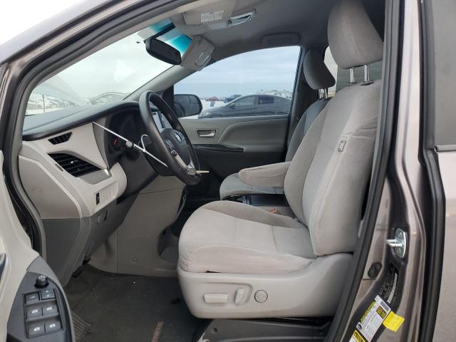 Photo 7 from auction – 2016 TOYOTA SIENNA LE with VIN 5TDKK3DC6GS719544