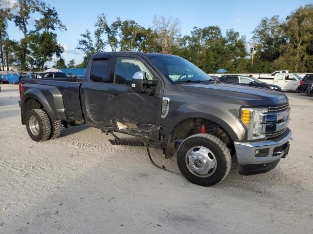 Photo 4 from auction – 2017 FORD F350 SUPER with VIN 1FT8X3DT5HEE54974