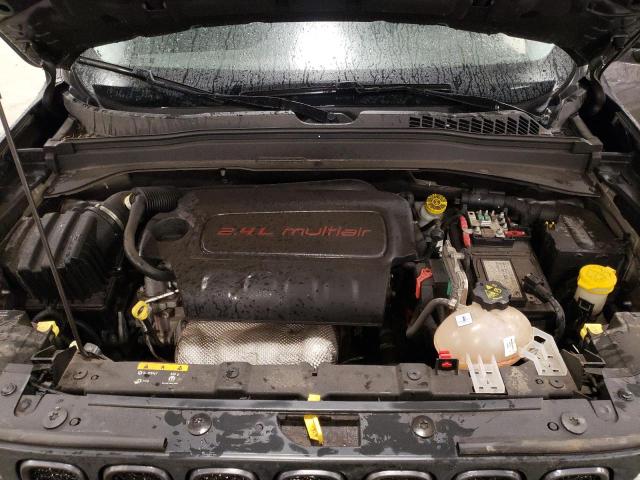 Photo 12 from auction – 2017 JEEP RENEGADE T with VIN ZACCJBCB5HPE45522