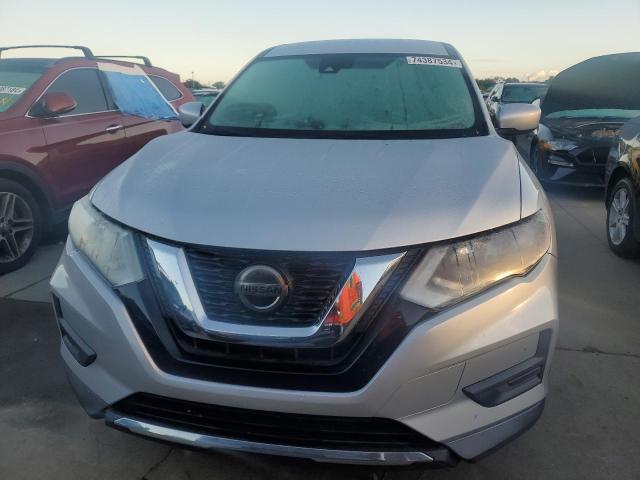Photo 5 from auction – 2019 NISSAN ROGUE S with VIN 5N1AT2MT8KC715908